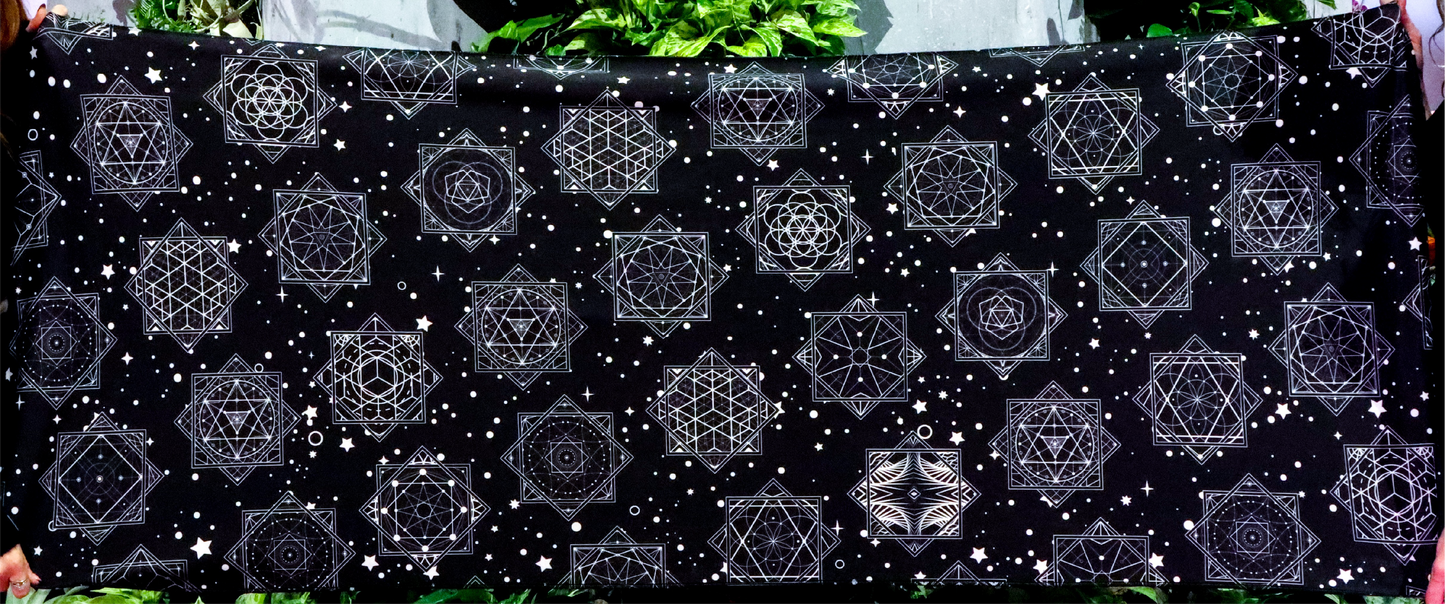 Black and White FlowStar Pashmina